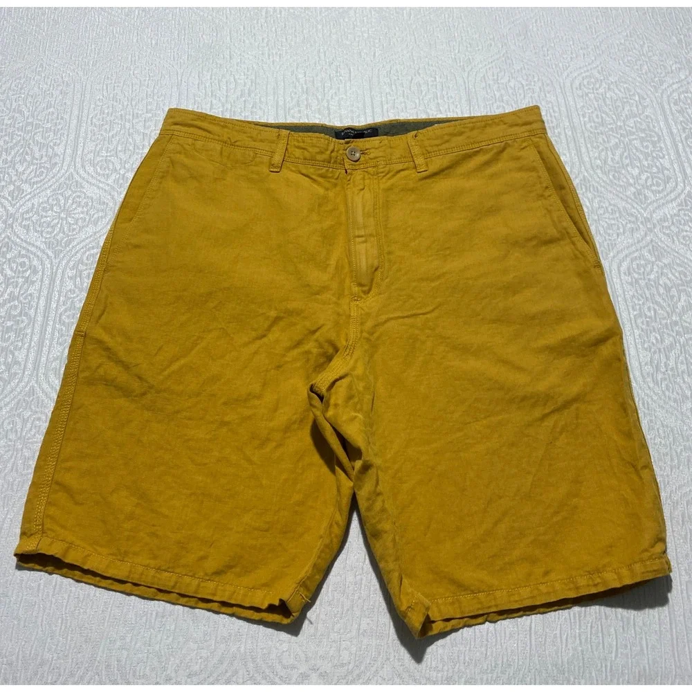 Banana Republic Aiden Short Mens 36 Mustard Yellow Herringbone Slim Chino Shorts